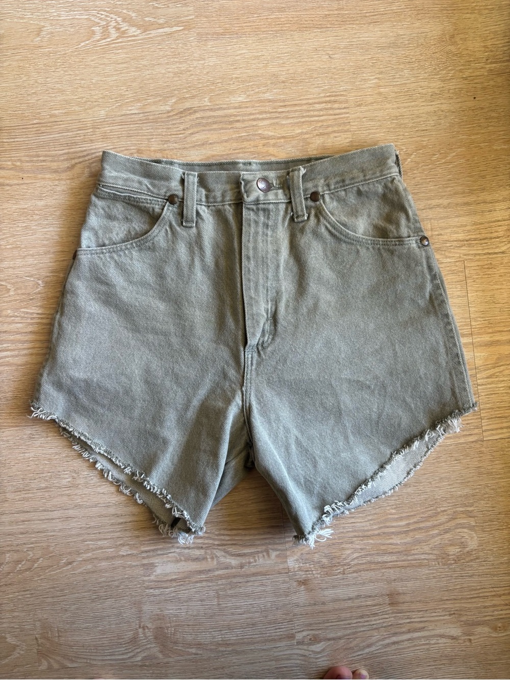Shorts - Picture 5 of 5